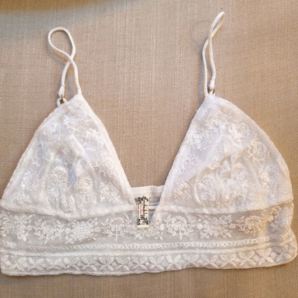 Free people Intimately medium white lace bralette